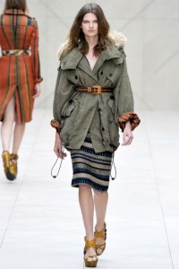 resized_burberry-prorsum-ss-2012-37