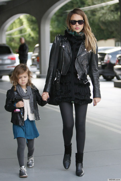 Jessica Alba and daughter Honor Marie Warren head to Color Me Mine in Beverly Hills Los Angeles, California- 13.12.12 Credit: (Mandatory): WENN.com